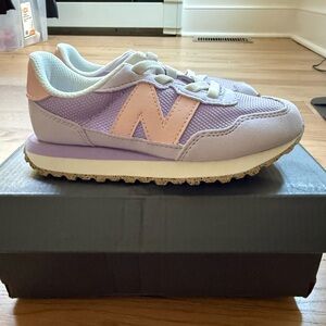 Never Worn Kids New Balance Purple Pink 237 Bungee Shoes